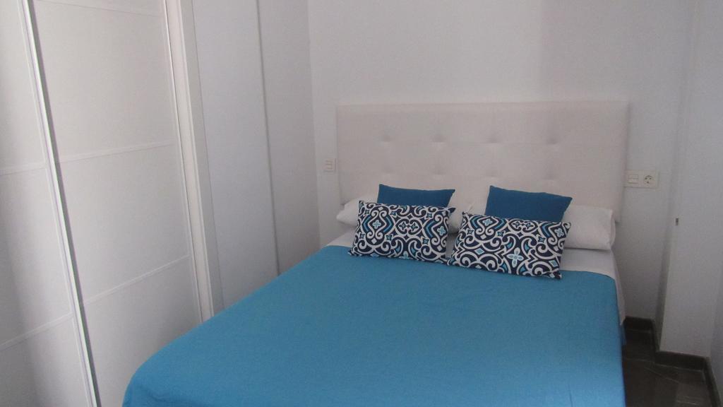 Apartamentos Iliberis Гранада Стая снимка