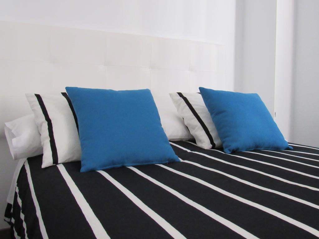 Apartamentos Iliberis Гранада Екстериор снимка