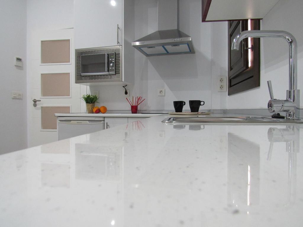 Apartamentos Iliberis Гранада Стая снимка